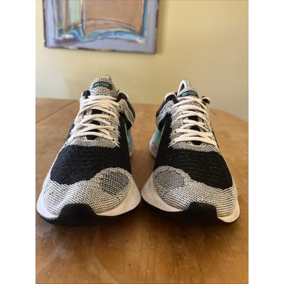 New Women's Nike React Infinity Run FK 2 in White/Aurora Green-Black Size US 9.5 - Picture 2 of 13